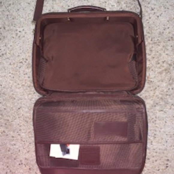 Coach Brand Leather Briefcase - Picture 3 of 8